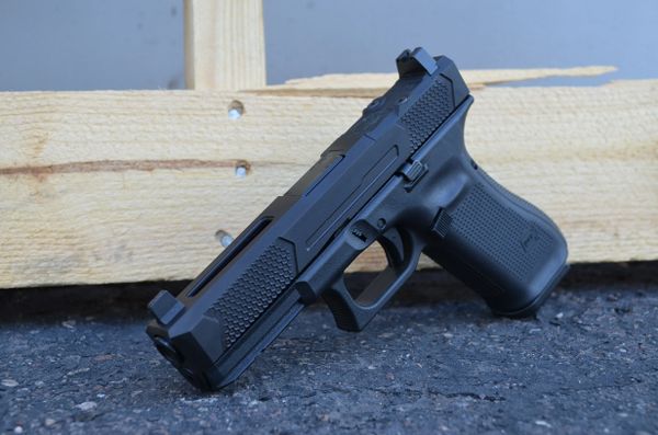 Glock 17 Gen 5 Disruptive Grey 10 Round - In Stock