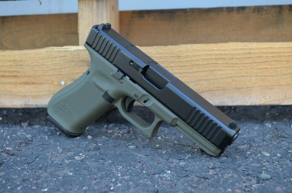 GLOCK 22 Gen5 Semi-Auto Pistol