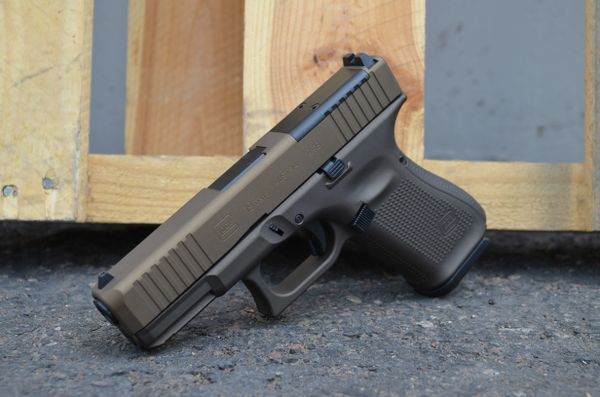 Glock 17 Gen 5 9mm Glock fde G5 X-Werks Cerakote Arizona Phoenix