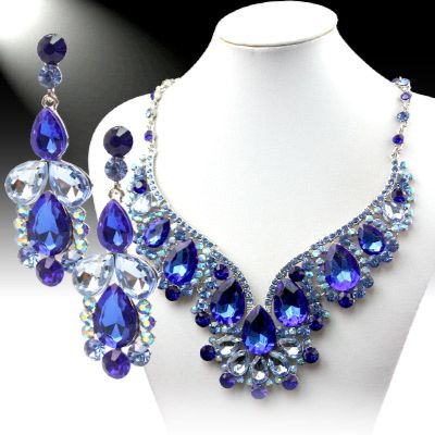 381405 Sapphire Crystal Necklace Set