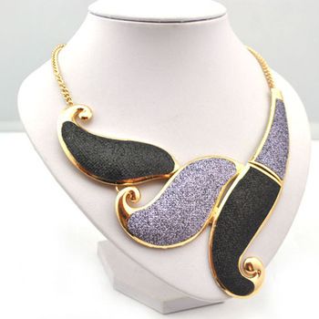 0816464 Scrolled Two Tone Choker Necklace