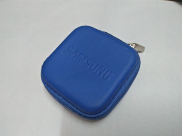 Samsung Blue Earphone Pouch