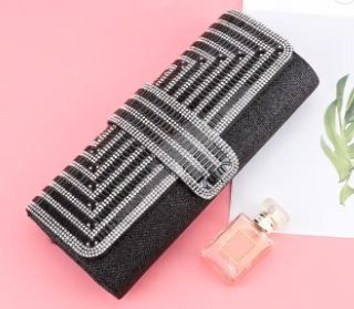 Black and silver clutch purse best sale