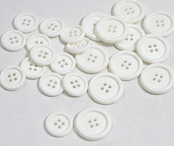 20 Antique White 4 hole 20mm Buttons