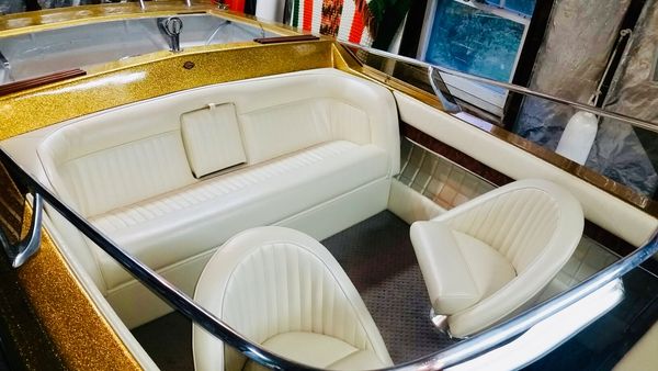 white leather boat seat