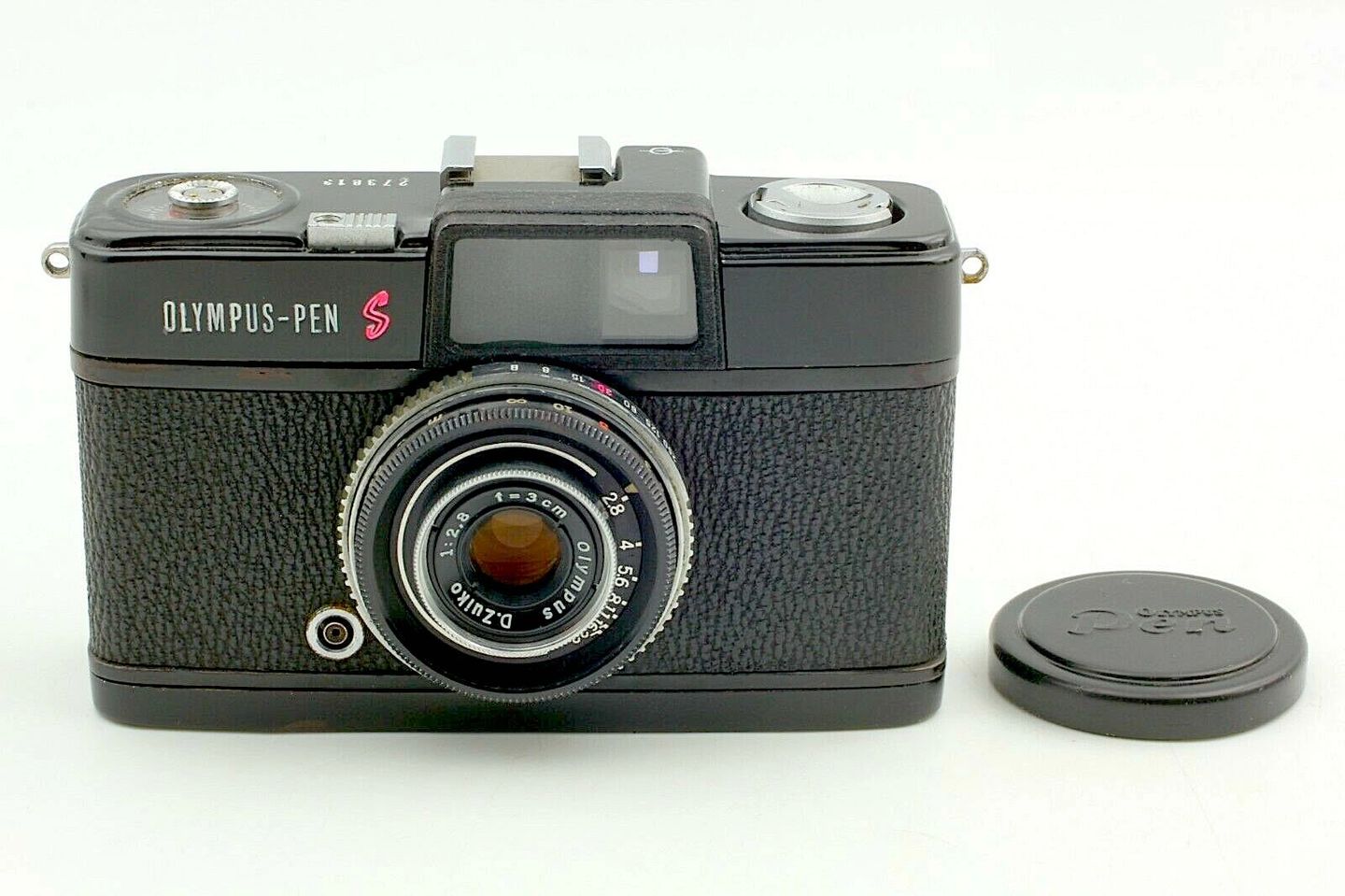 Olympus Pen-D Half Frame 35mm film camera 1962