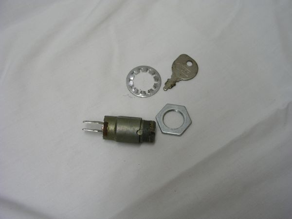 Ignition Switch with Key and wires