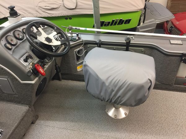 Boat Seat Cover for Lund, Ranger, Crestliner, Tracker and most other inland fishing  boats.
