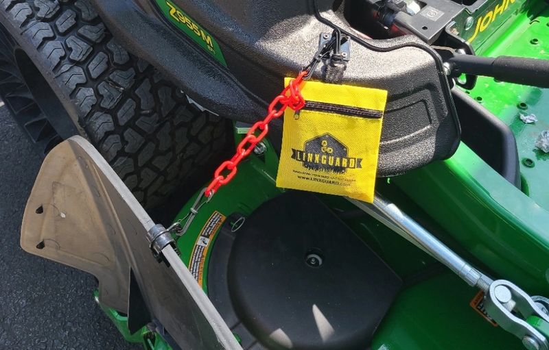 LINXGUARD Mower Deck Guard / Chute Positioner