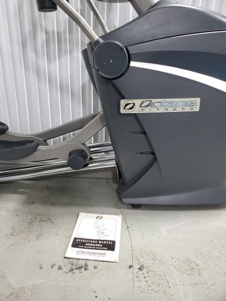 Octane Elliptical Q45e USED Excellent Fitness equipment medical equipment treadmills exercise bikes