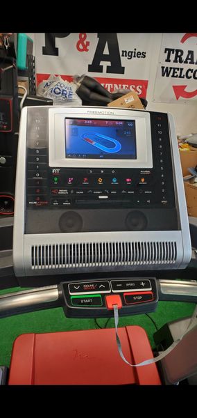 Freemotion t6.0 Commercial Treadmill Fitness equipment medical