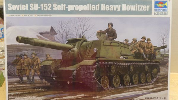 Trumpeter Soviet SU-152 Self-propelled Heavy Howitzer 1/35