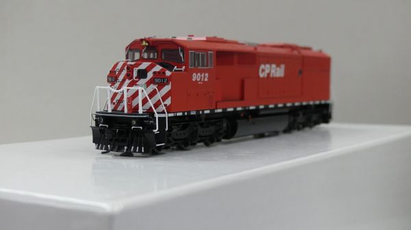 Bowser HO Scale (2nd Run) GMD SD40-2F CP Rail Rectangular Port Hole & Sill Dashes W/ Ditch Lights DCC Ready