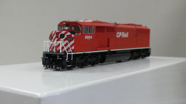 Bowser Ho Scale (2nd Run) SD40-2F CP Rail Round Port Hole & White Sill W/Ditchlights DCC & Sound