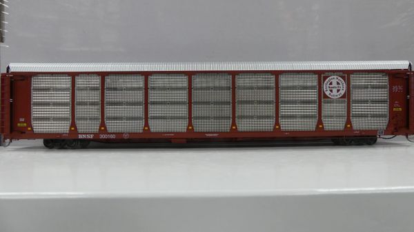 Intermountain Railway Ho Scale Bi-Level Auto Rack - BNSF Brown - Circle Cross Logo