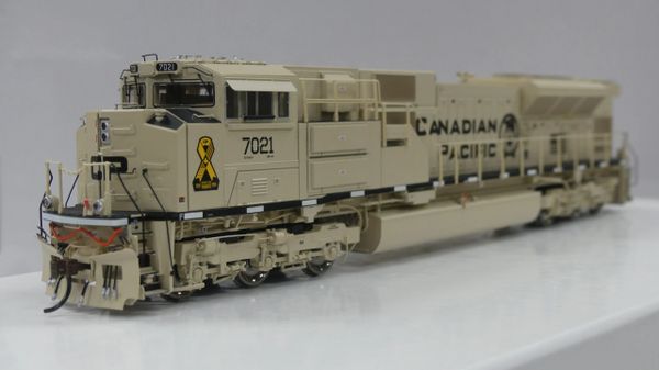Athearn Genesis 2.0 Ho Scale SD70ACu Canadian Pacific #9021 (Military "Desert Sand" Scheme) DCC & Sound