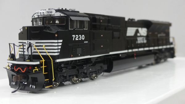 Athearn Genesis 2.0 Ho Scale SD70ACu Norfolk Southern DCC Ready