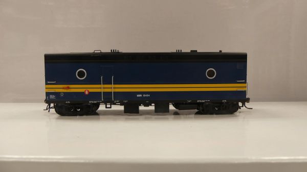 Rapido Ho Scale Steam Heater Car/SGU Via Rail Canada