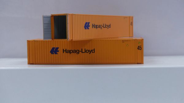Aurora Miniature Ho Scale 45' Hapag-Lloyd Dry Container 3 Pack