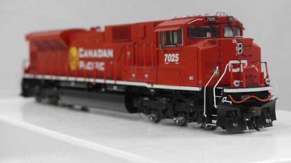 Athearn Genesis HO Scale SD70ACu Canadian Pacific (Beaver Scheme) DCC Ready