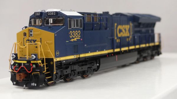 Scaletrains Rivet Counter HO Scale ET44AC CSX W/ DP Sticker DCC & Sound