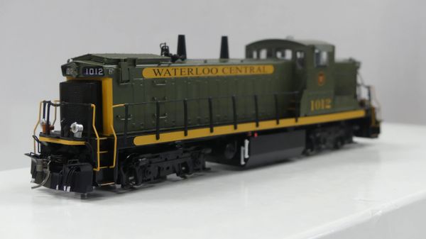 Rapido HO Scale GMD-1 Waterloo Central #1012 DCC & Sound