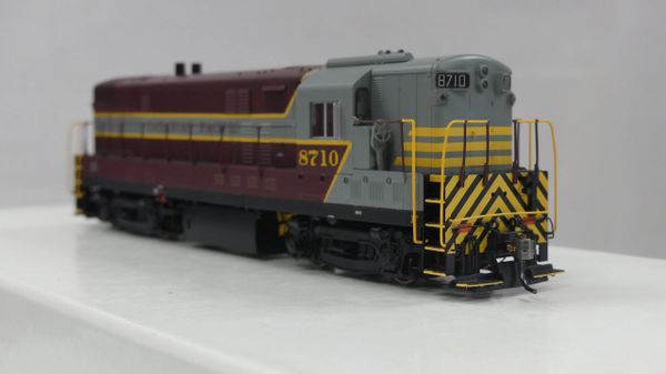 Rapido Ho Scale Fairbanks Morse H16-44 Canadian Pacific (Block) CPR DCC & Sound
