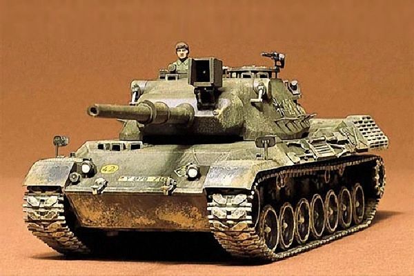 Tamiya 1:35 Scale German Leopard Med. Tank