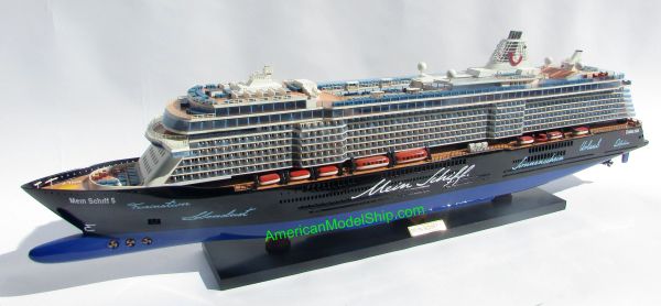 Mein Schiff 5 Tui Cruises Ship Model 39 Scale 1300