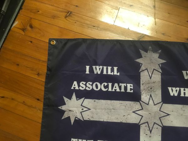 I will associate with whoever I want MAN CAVe flags VLAD Wall hanging Home decor