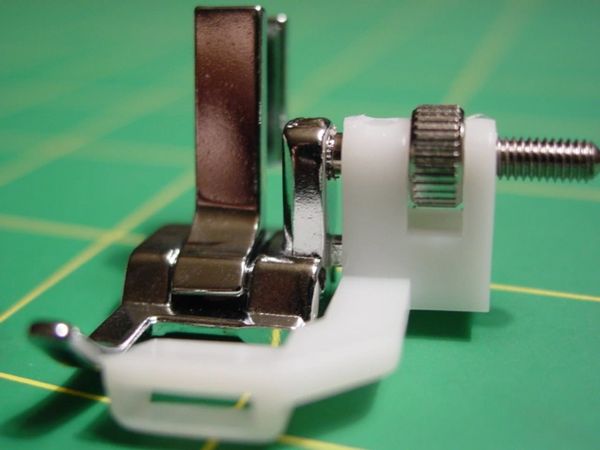 1/4 Hemmer Foot for Singer Slant Shank Sewing Machine  Gone Sewing ~  Notions, Machine Presser Feet, Bobbins, Needles