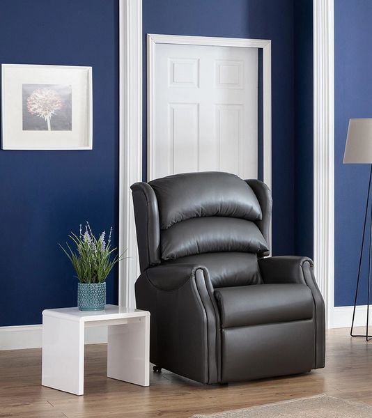 Leather chairs deals & recliners