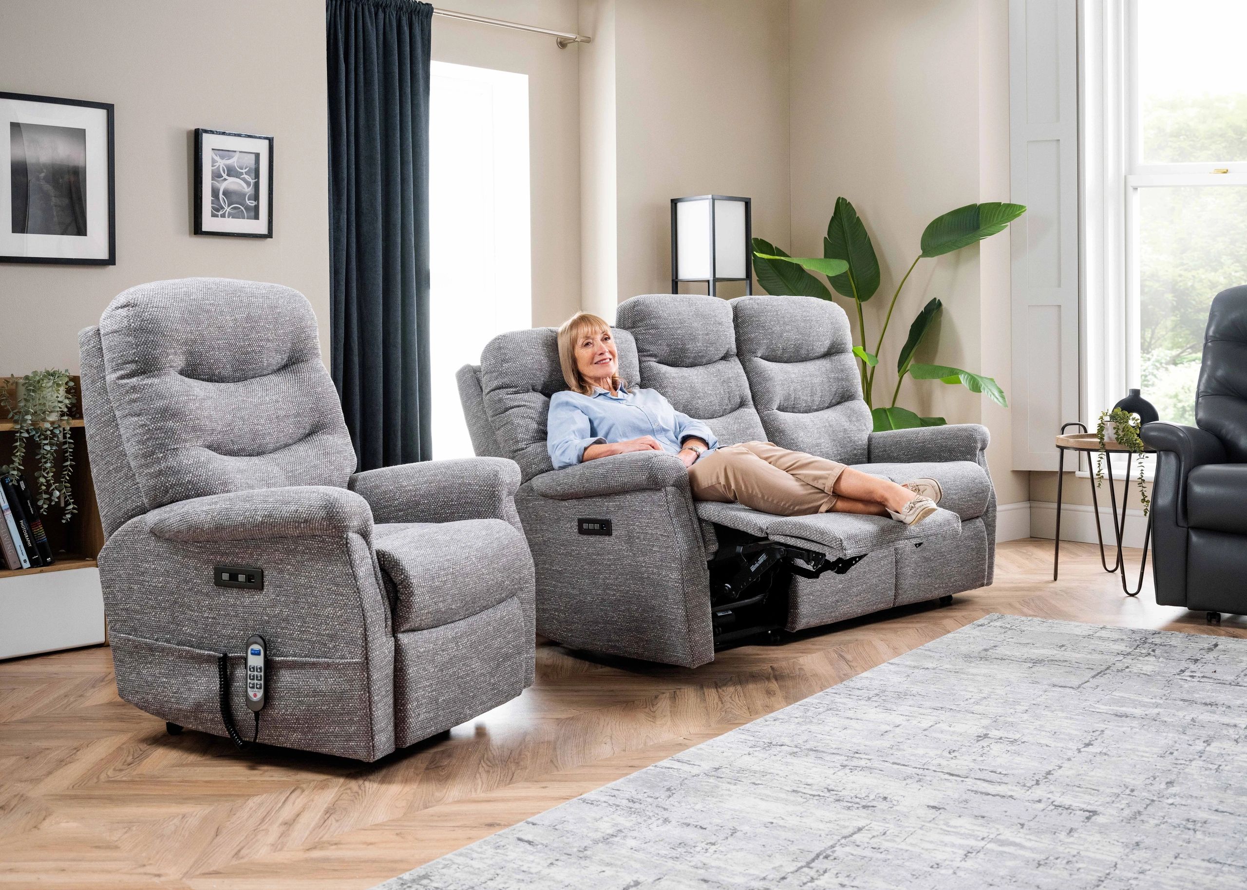 Celebrity Hollingwell Fabric Electric Recliner 3 Seater 0% VAT ...