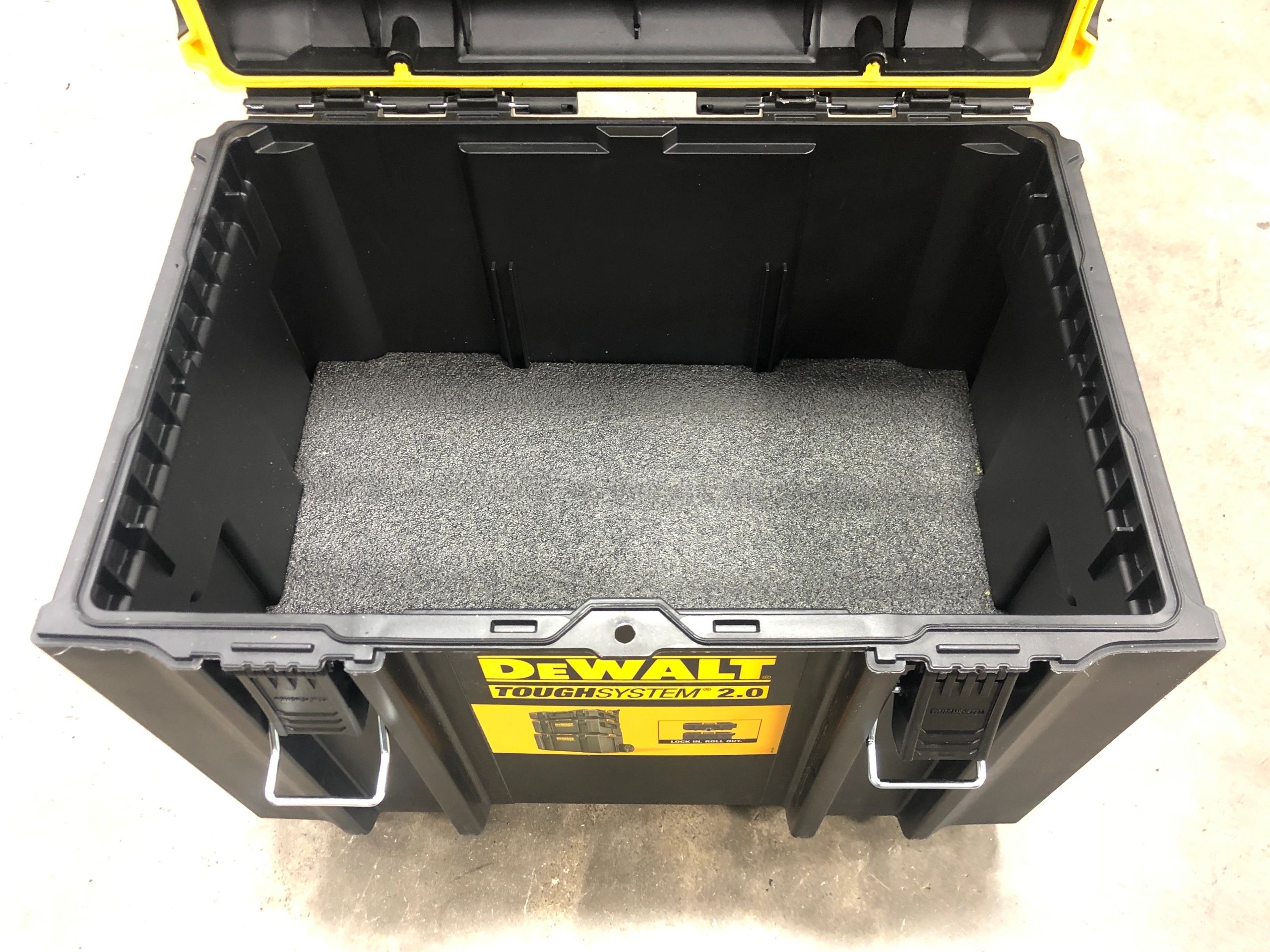 dewalt dwst08400 toughsystem 2.0 extra large toolbox