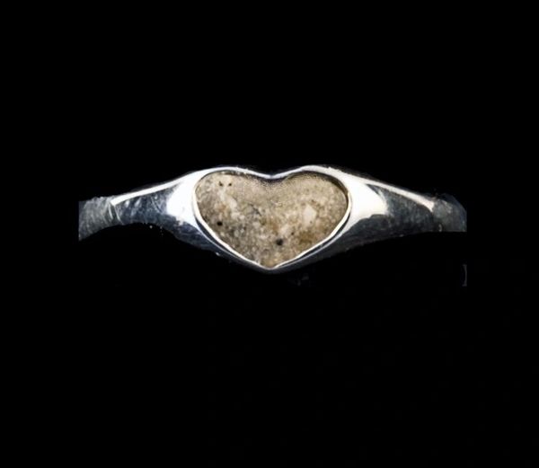 Heart Ring (pictured in Sterling Silver)