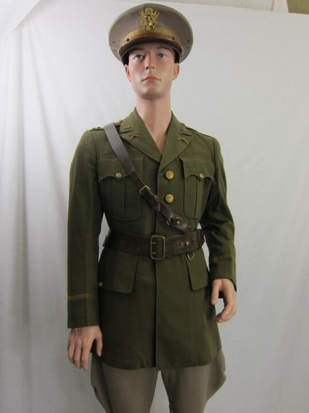 1930s US Army Officer Cavalry Uniform, rare, not many survived. ORIGINAL