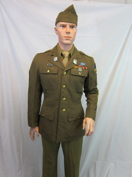 WWII U.S. 2nd Armor Division Sergeant's Service Uniform -ORIGINAL-