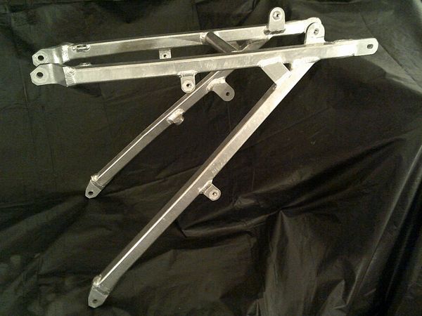 ＲＭ125シート、サブフレーム Suzuki RM125/RM250 Subframe 2003-2008