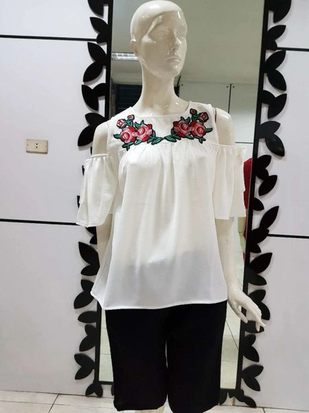 White Blouse with Frills (IDR 279.500)