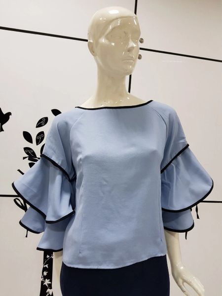 Blue Blouse (IDR 289.500)