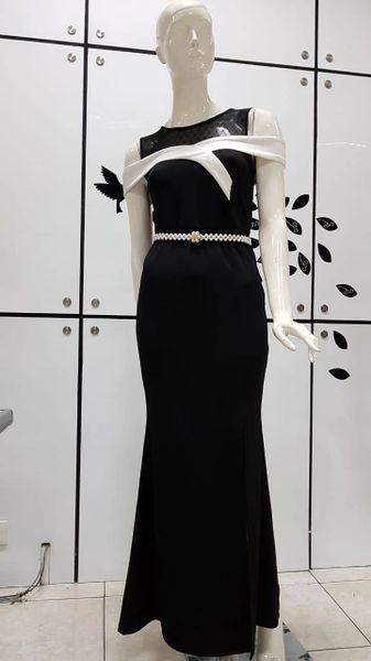 Black Dress (IDR 699.500)