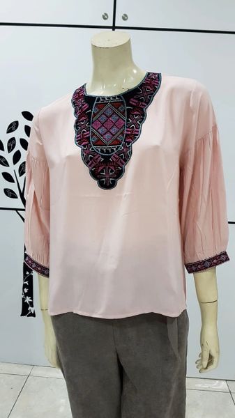 Pink Embroidered Blouse (IDR 299.500)