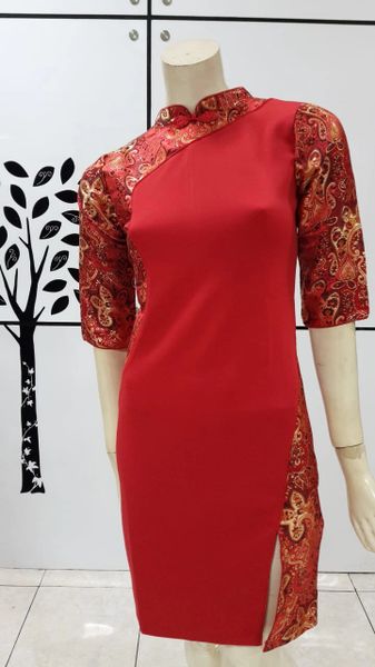 Batik Sleeve Dress (IDR 579.500)