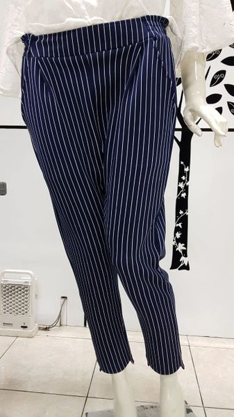 Dark Blue Stripes Pants (IDR 329.500)