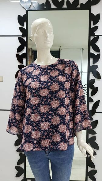 Unique Rosy Blouse (IDR 299.500)