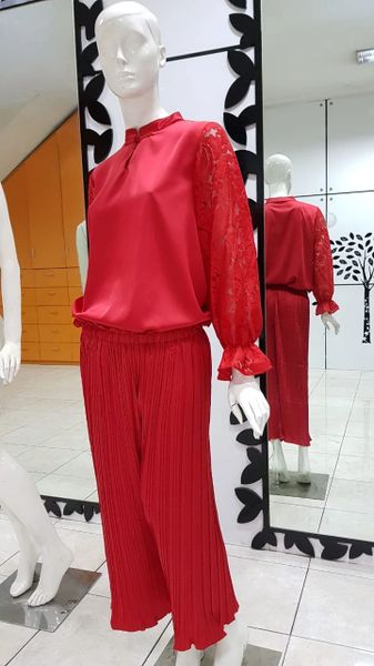 Chinese New Year Blouse and Pants (IDR 339.500 and IDR 329.500 respectively)