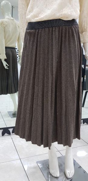 Brown Pleated Pants (IDR 379.500)