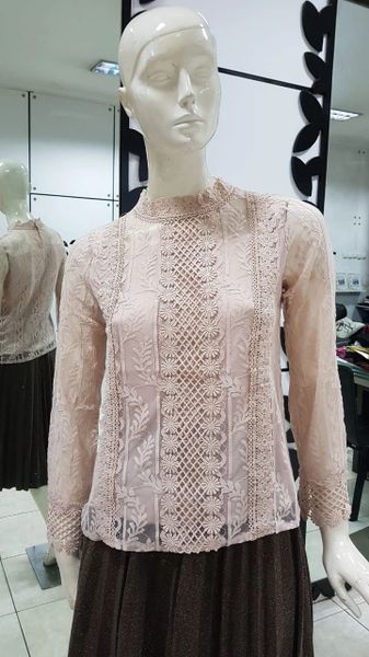 Brocade Blouse (IDR 389.500)