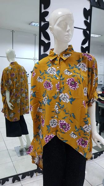 High Neck Hawaiian Shirt (IDR 379.500)