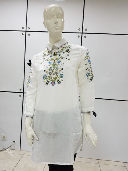 White Blouse 3 (IDR 379.500)